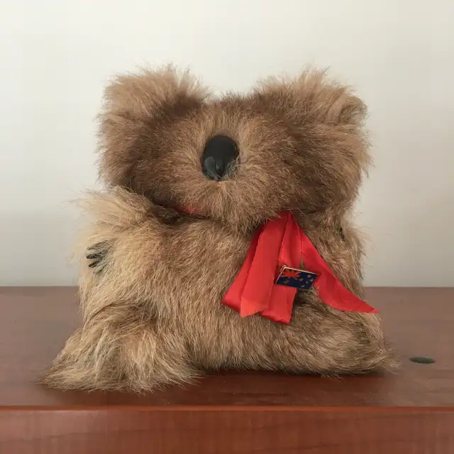 NEUF : Belles peluches_toutous (2 items) / Stuffed animals