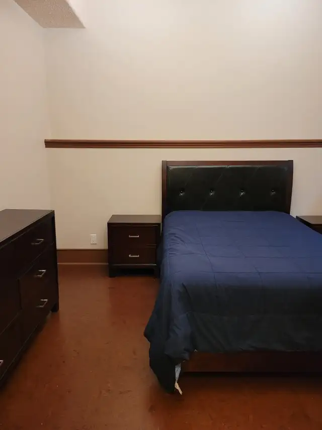 Basement suite & attached heated garage Ready to move-in - Photo 4