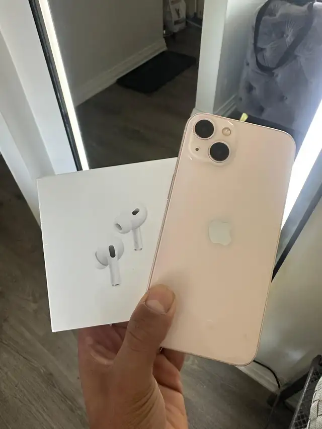 iPhone 13 128gb Pink with minor scuffs Airpods/Adapter/Deliver