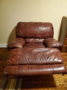Rocking recliner chair in very good shape - Photo 3