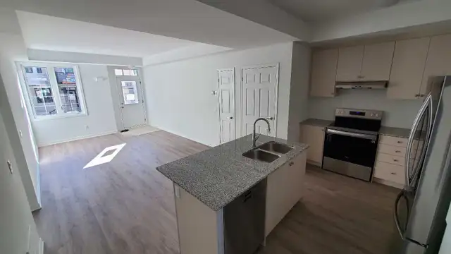 FOR LEASE: 3-Bedroom Stacked Condo - End Unit - Photo 4