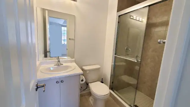 FOR LEASE: 3-Bedroom Stacked Condo - End Unit - Photo 7