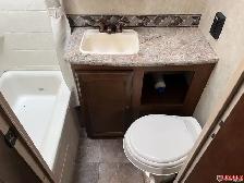 2014 FOREST RIVER SALEM HEMISPHERE 262RL Travel Trailer - Photo 24