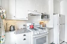 Furnished 2BR Summer Apartment – 5 Min Walk to McGill | May–Aug - Photo 2