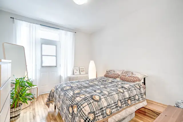Furnished 2BR Summer Apartment – 5 Min Walk to McGill | May–Aug - Photo 8