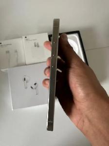 iPhone 16 Pro 256gb Airpods Package/Delivery - Photo 4