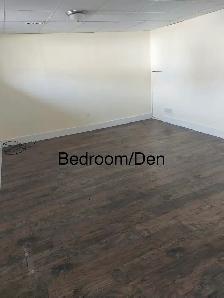 One bedroom plus Den Apartment - Photo 8