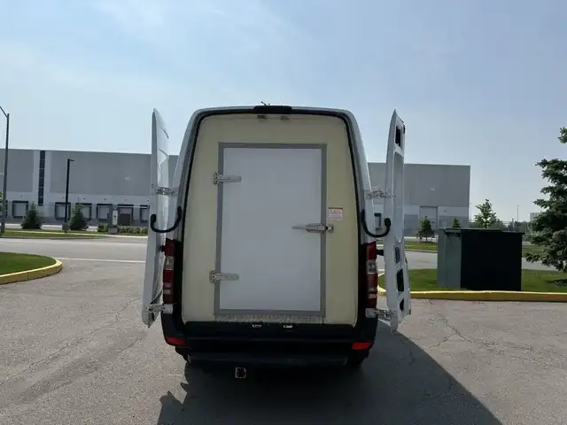 2015 Mercedes-Benz Sprinter Van Sprinter 144WB- REEFER - Photo 16