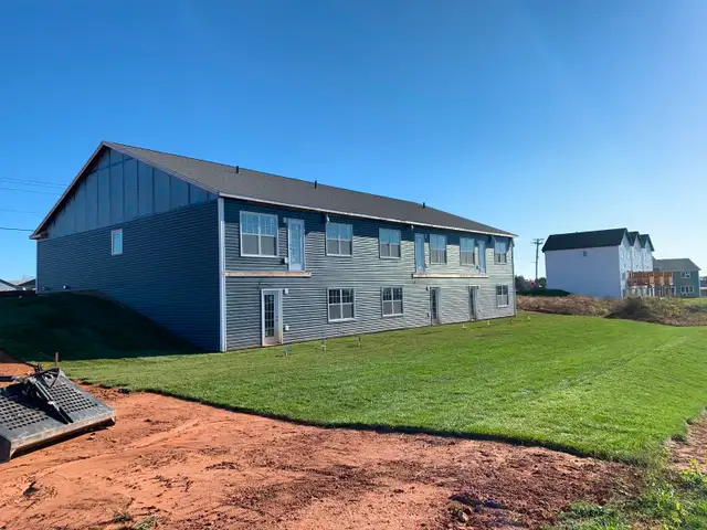 Kubota SVL 75-2 tracked skid steer for rent or hire - Photo 6