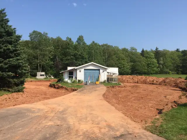 Kubota SVL 75-2 tracked skid steer for rent or hire - Photo 7