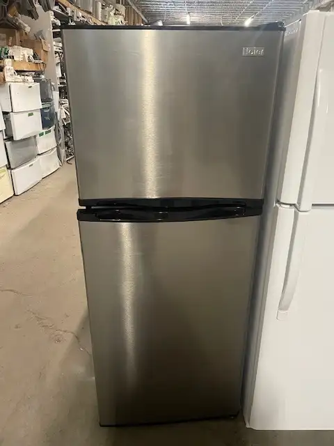 Réfrigérateur stainless 24'' Haier