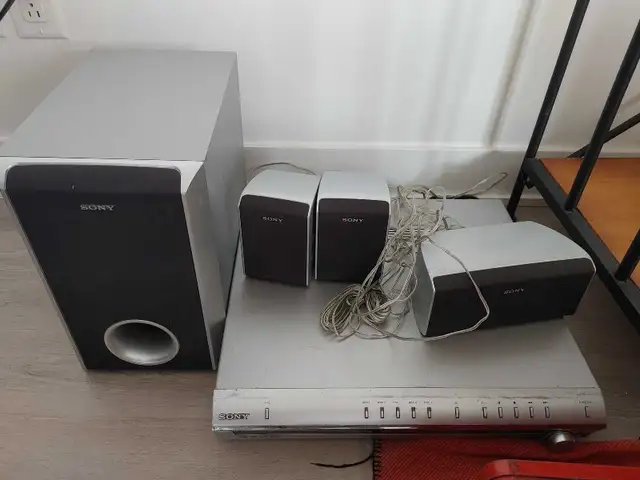 cinéma maison Sony 5 CD