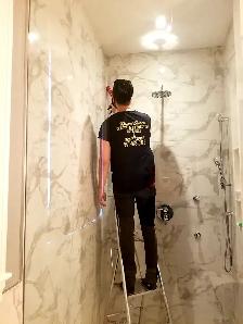 Re-Caulking Showers,Bathtubs,Kitchen Countertops,Sinks