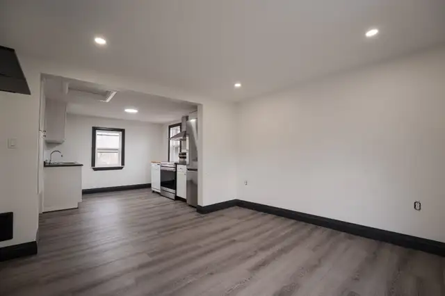 2 Bedroom Apartment - Photo 4