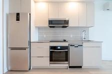 Large 407 SF Studio | Downtown Montreal | Available Now