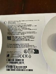 Apple Watch BNIB - Photo 3