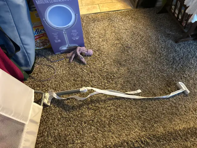 child’s side-rail - Photo 3