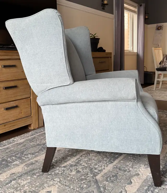 High-end Pushback Recliner $100.00 - Photo 3