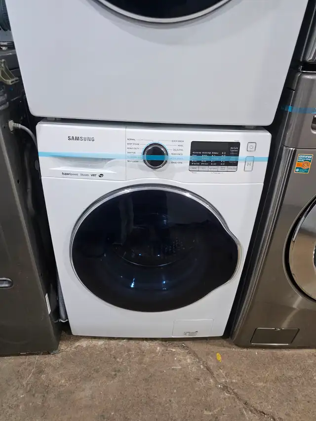 Apartment Size Samsung 24' White Stackable Washer & Dryer Set - Photo 2