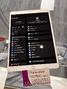 Apple iPad Air 3 - Photo 2