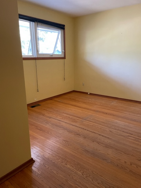 Full half duplex-Great Eastside area-lease signing bonus - Photo 8