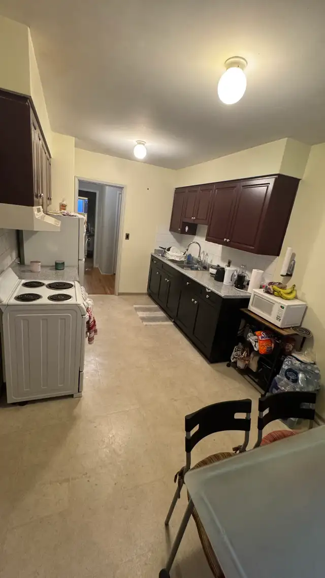 2 Bedroom Apartment For Rent in LoLo (Lower Lonsdale), - Photo 7