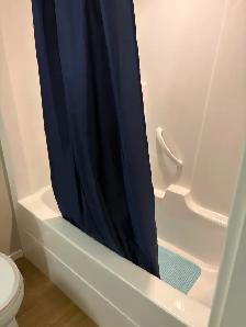 Furnished Room / Bathroom CALG NE - Photo 7