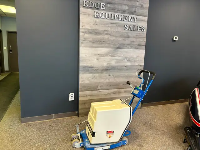 ZAMBONI ELECTRIC ICE EDGER-OLYMPIA,ENGO ETC - Photo 2