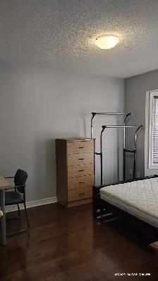 room with private washroom for rent(male only) - Photo 3