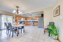 large/bright/quiet room near UTM Dundas/ErinMillsPkwy May-August - Photo 3