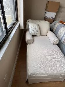 Free delivery used Cream Chaise Lounge Chair - Photo 2