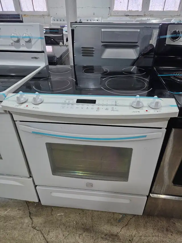 WOW! Kenmore 30' White Slide-in Electric Ceramic Top Stove Oven