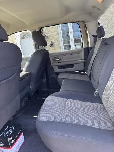 FOR SALE : Dodge Ram 3500 Cummins Diesel- Solid, Reliable 4x4 - Photo 4