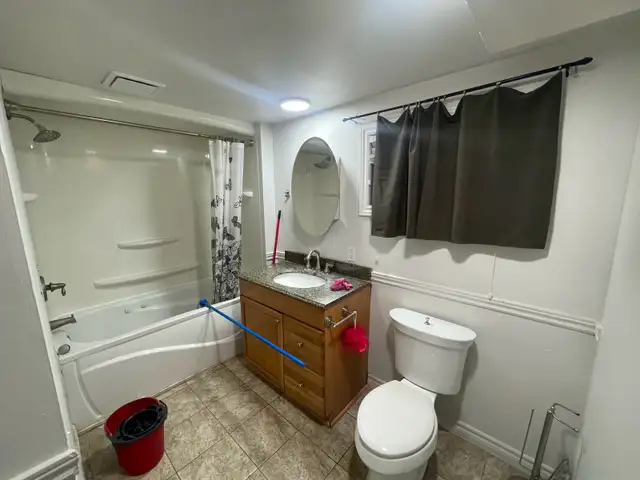 Basment For Rent - Photo 4