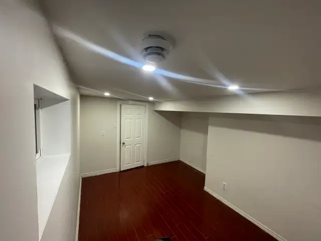 Basment For Rent - Photo 5
