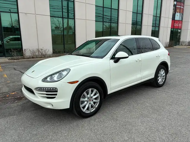 2012 Porsche Cayenne – 135,000 km – AWD – $16,999