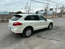 2012 Porsche Cayenne – 135,000 km – AWD – $16,999 - Photo 5