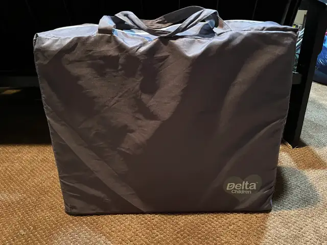Delta Viaggi  Playard with Bassinet