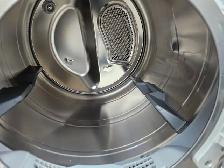 Samsung 27' Stainless Steel Front-Load Stackable Electric Dryer - Photo 3