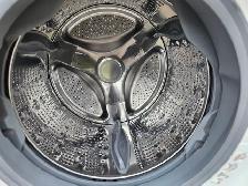 LIKE NEW LG 27' White Front-Load Stackable Washer Electric Dryer - Photo 4