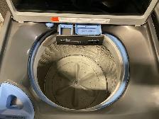 Laveuse sécheuse top load grises grande capacité Samsung - Photo 3