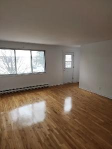 5 1/2 upper duplex in LaSalle - Photo 5