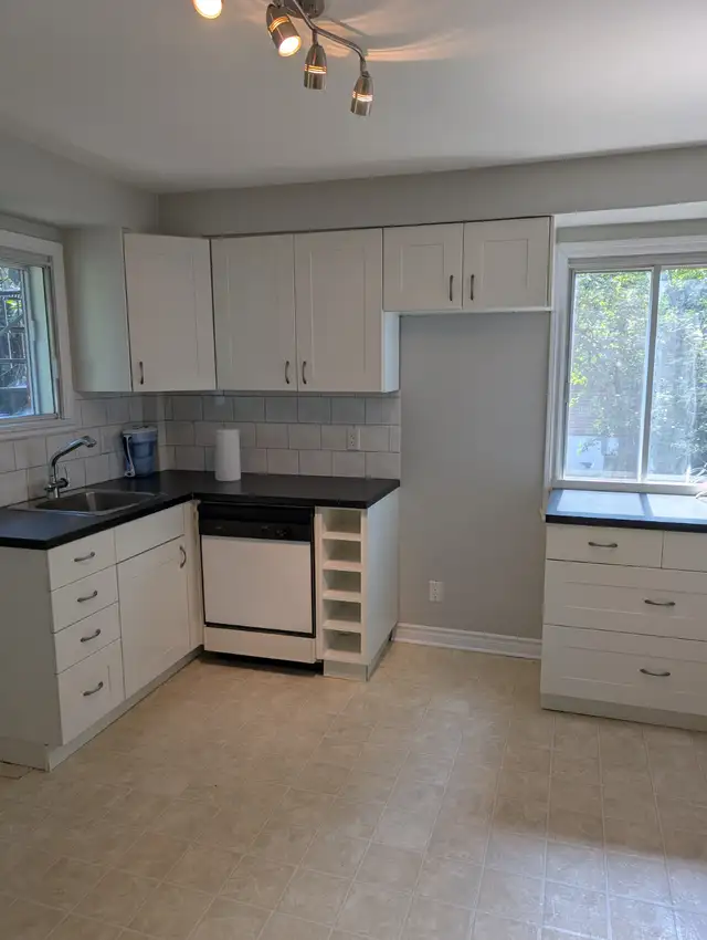Beau, grand 4 1/2 avec balcon, terrasse, jardin, a Ahuntsic - Photo 3