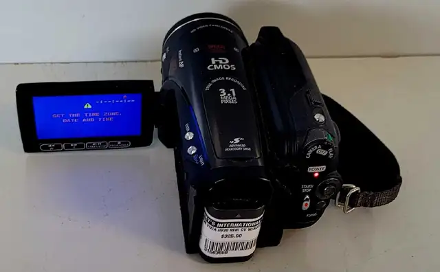 Canon Vixia HV30 HDV Camcorder (31563958) - Photo 2