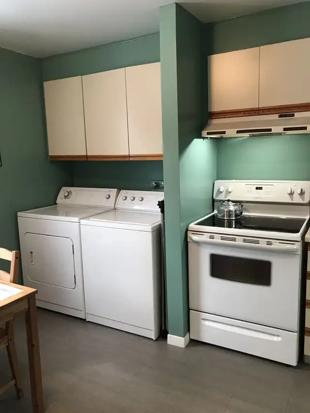Beau grand 4 1/2, 4e Avenue Limoilou juillet parking - Photo 3