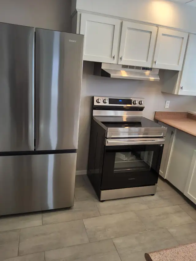 BEST VALUE ! HALIFAX 1 BEDROOM FLAT ACT FAST !