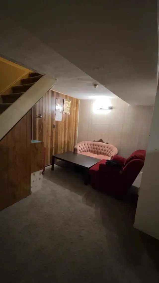 Room for Rent - Photo 2