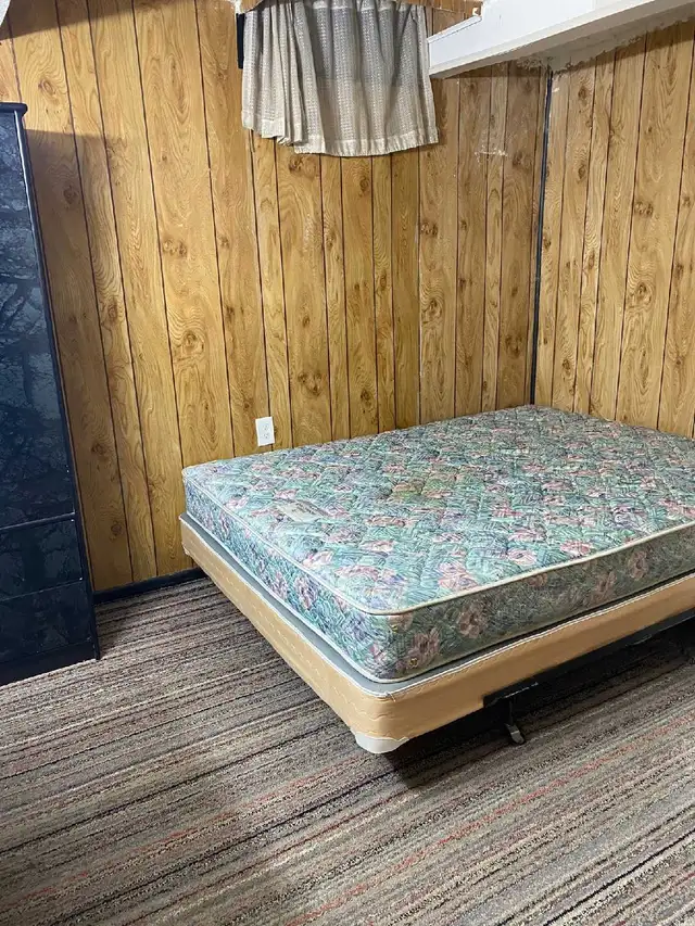 Room for Rent - Photo 6