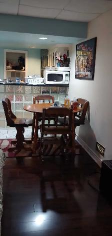 Quiet Street Girl Only Room Near Sheridan College