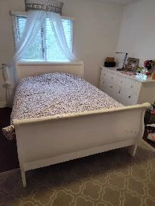 Queen sleigh white bed solid wood Pickering - Photo 4